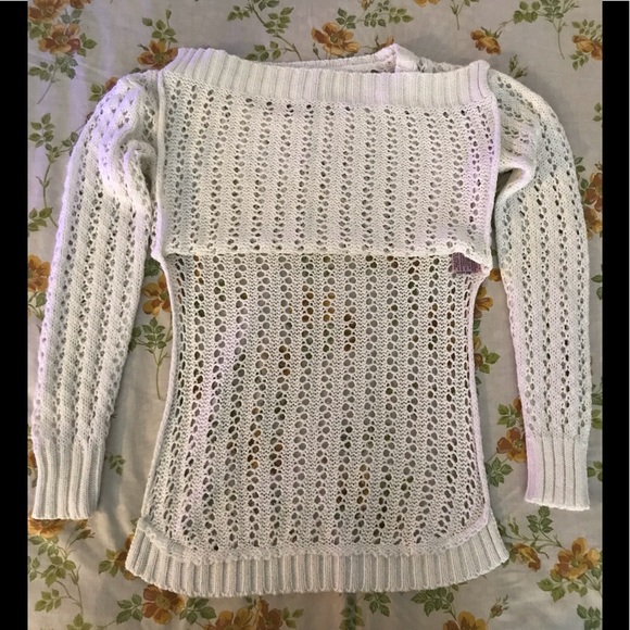 Revamped Urban Heritage Sweater - Picture 16 of 16